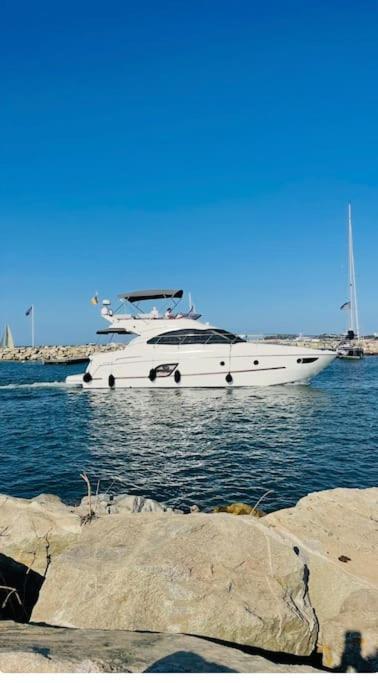 Proche St Tropez Refait A Neuf Bord De Plage Et Piscine Cogolin Zewnętrze zdjęcie