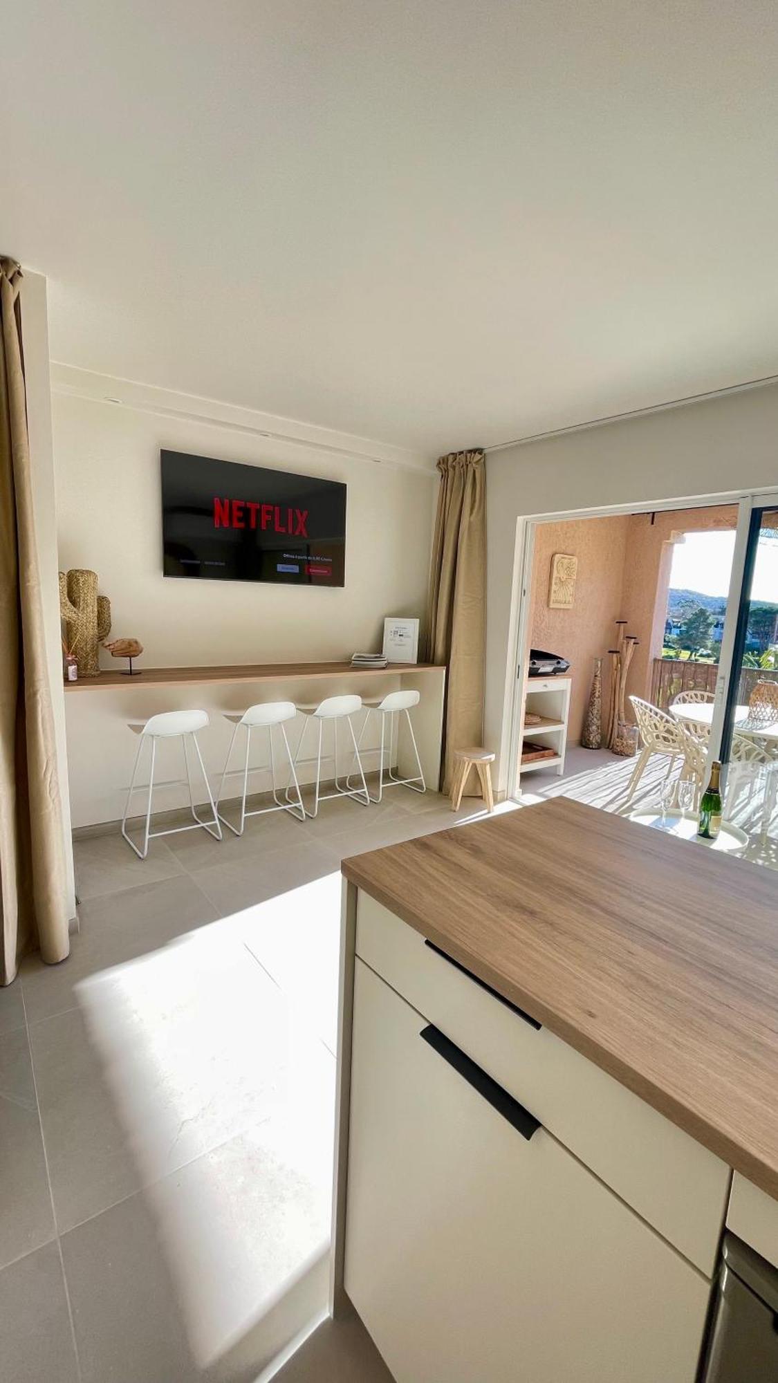 Proche St Tropez Refait A Neuf Bord De Plage Et Piscine Cogolin Zewnętrze zdjęcie